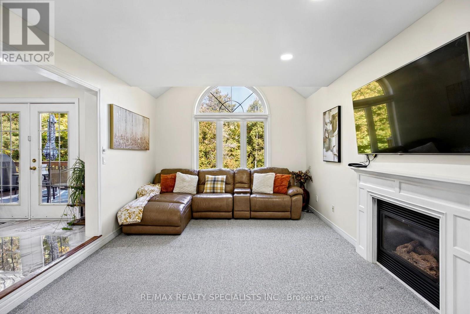15 Patrick Drive Property Photo 16