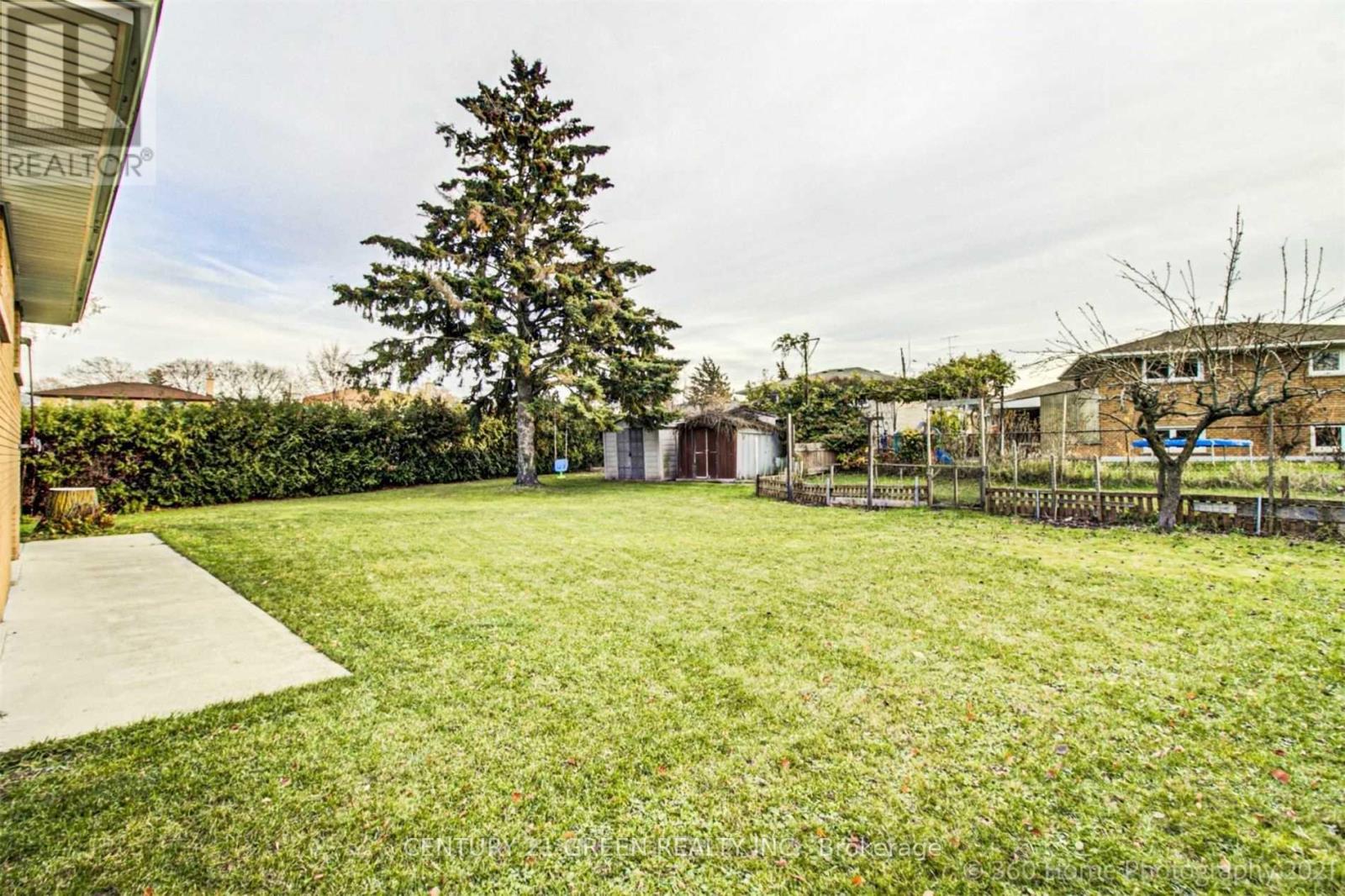 Main - 33 Garvey Crescent Property Photo 5