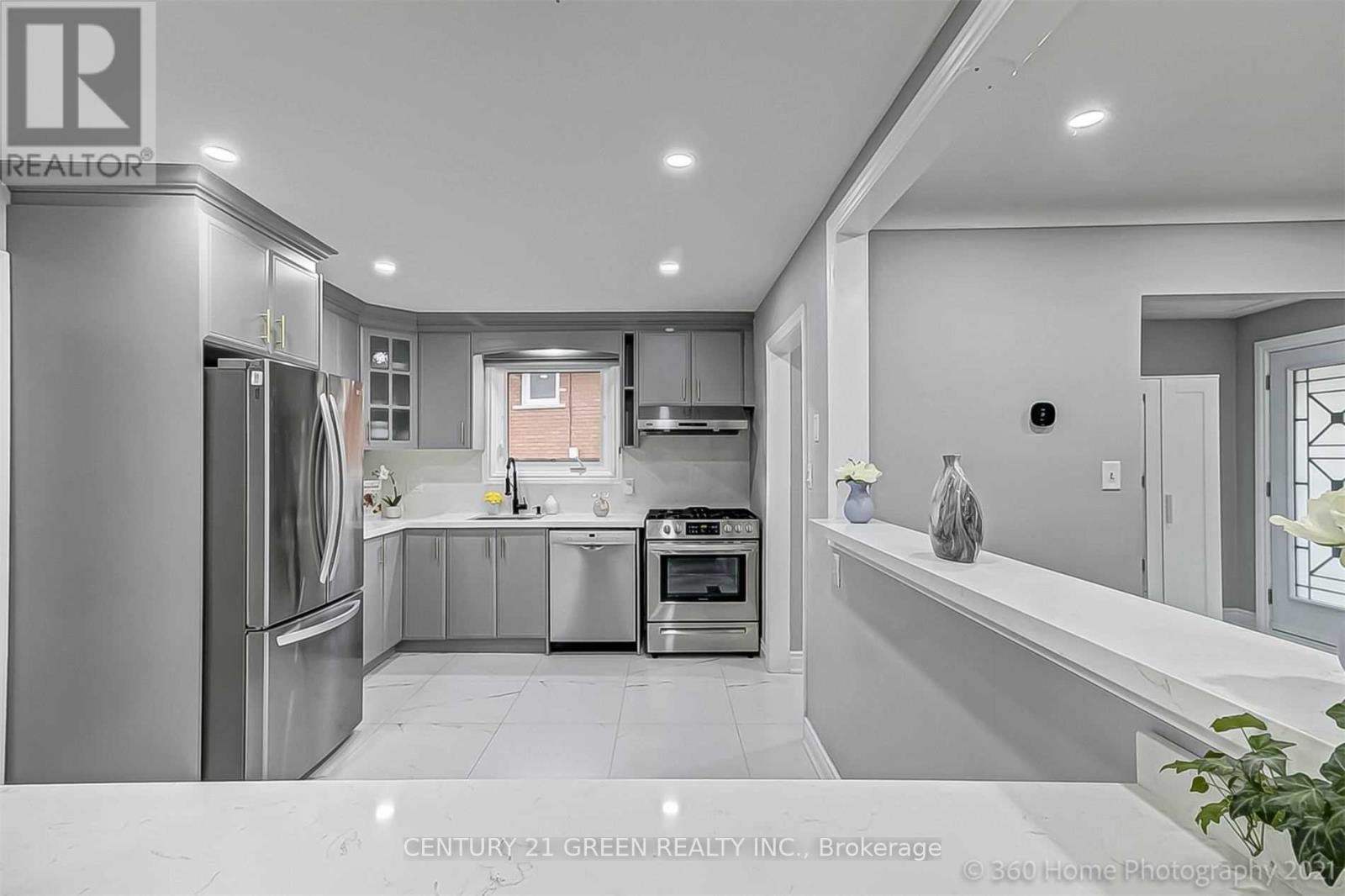 Main - 33 Garvey Crescent Property Photo 8