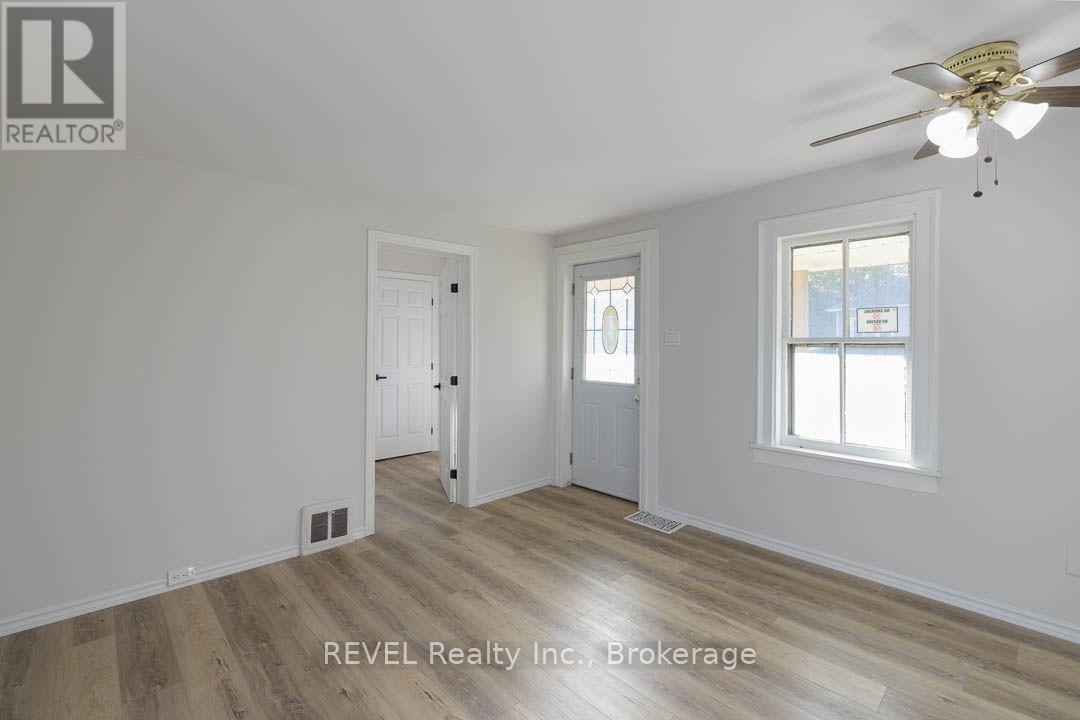 389 Glendale Avenue Property Photo 3