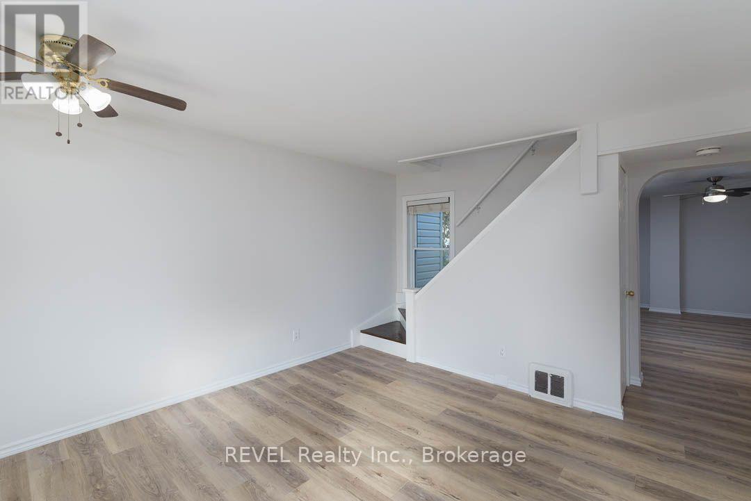 389 Glendale Avenue Property Photo 5