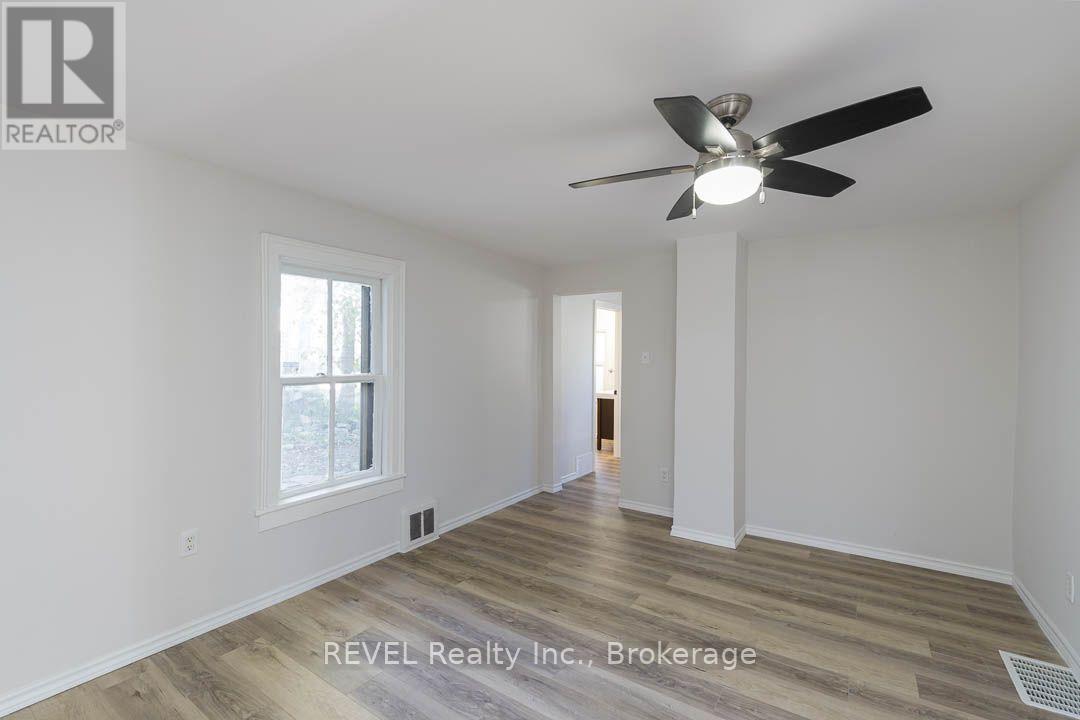 389 Glendale Avenue Property Photo 9