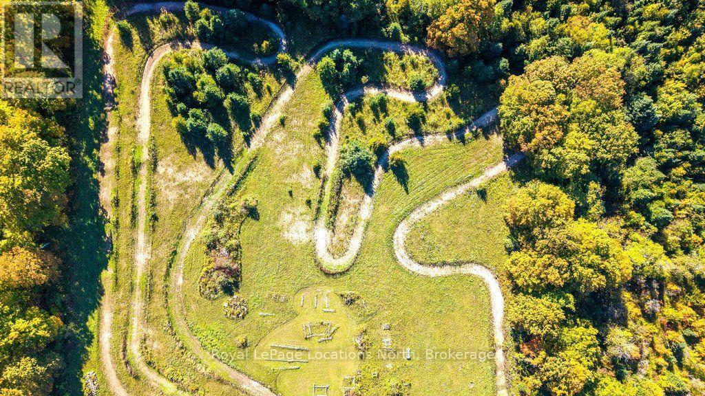 555130 Sixth Line Property Photo 41