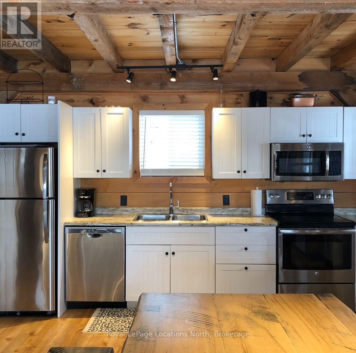 555130 Sixth Line Property Photo 45