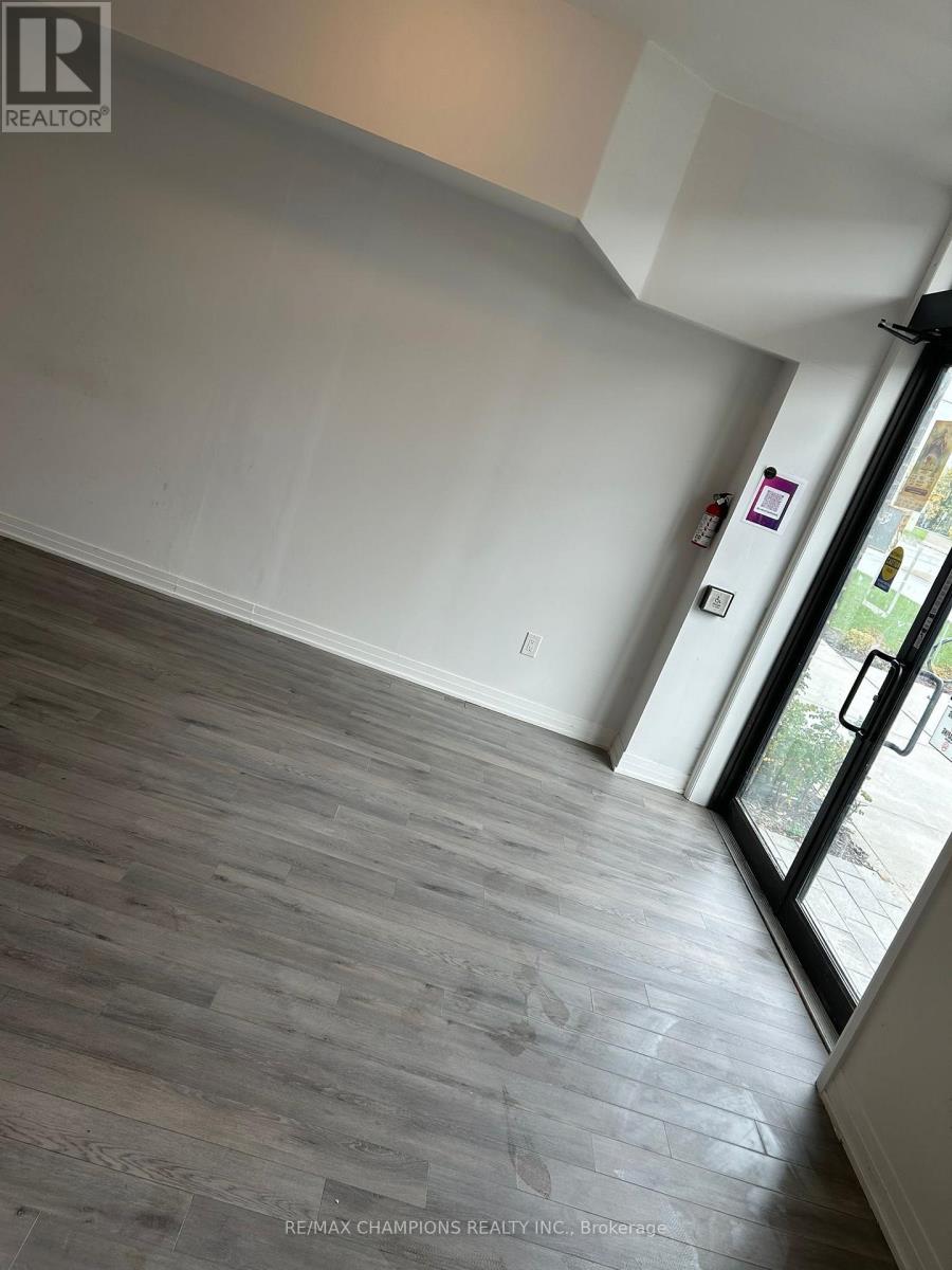 585 Colborne Street Property Photo 2