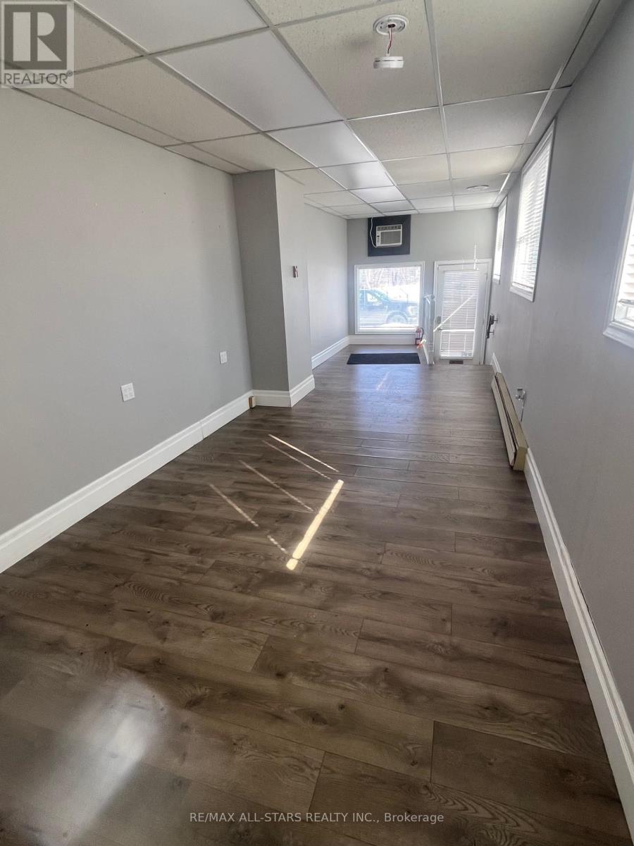 Unit 1 - 57 William Street N Property Photo 5