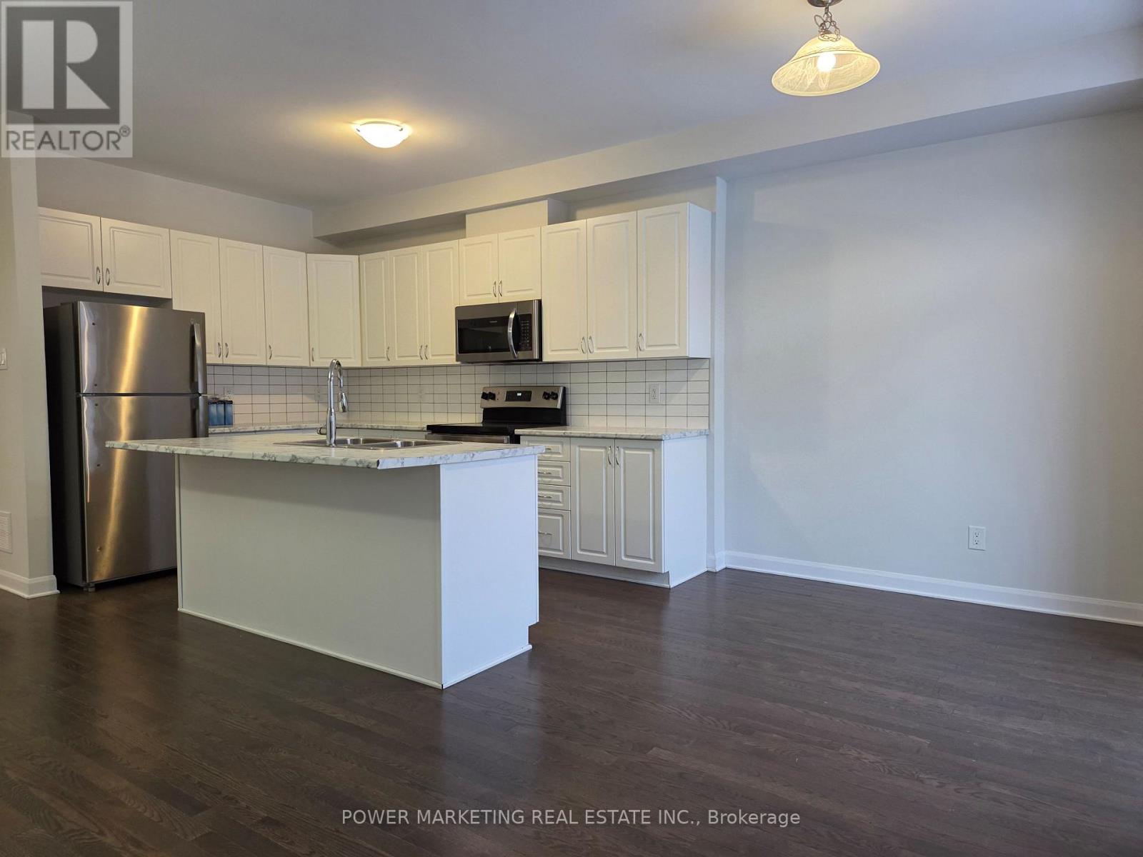 105 Natare Place Property Photo 3