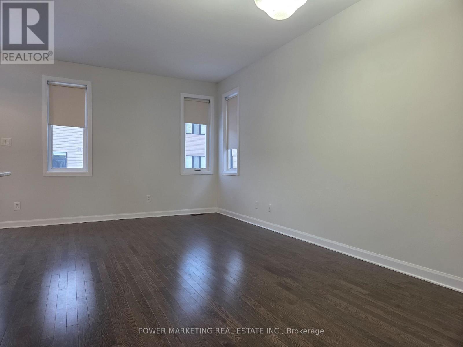 105 Natare Place Property Photo 5