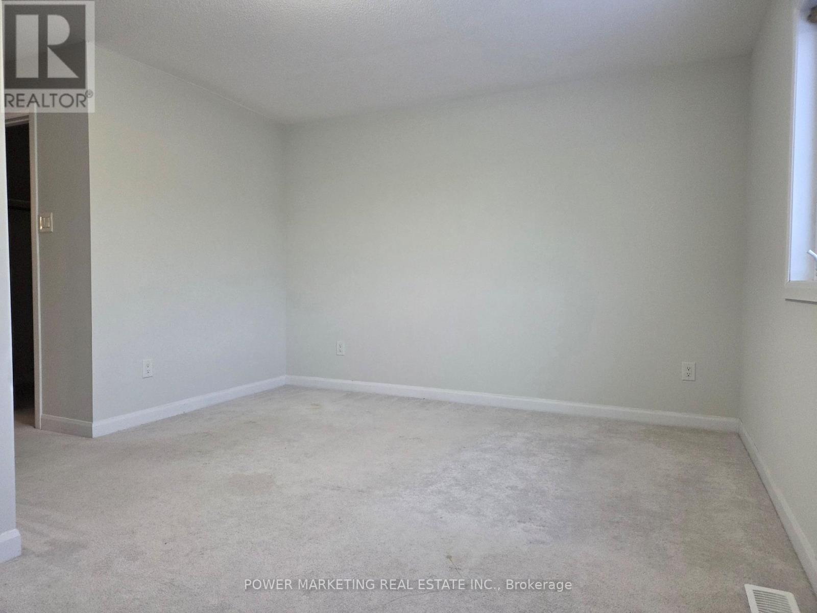 105 Natare Place Property Photo 9