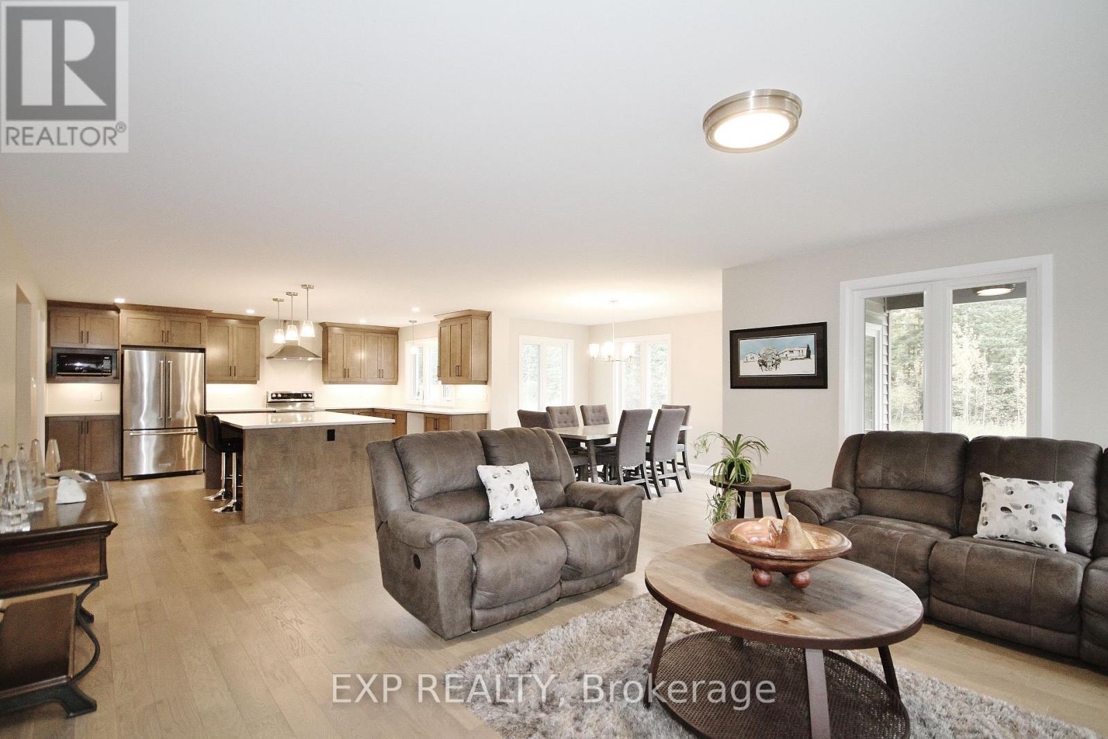 803 Solidex Place Property Photo 8