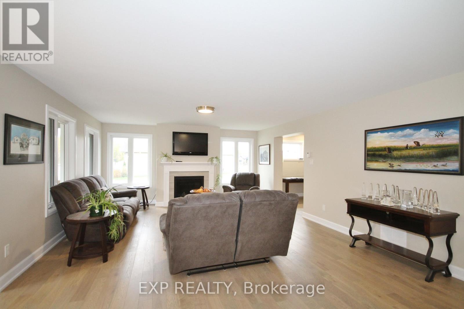 803 Solidex Place Property Photo 10