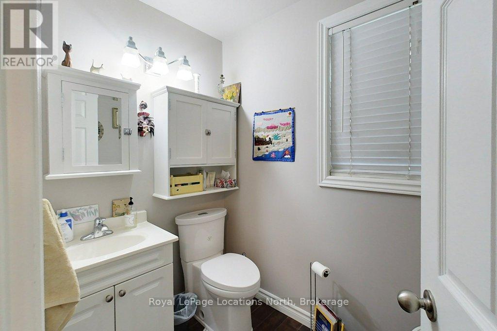 2 - 83 Victoria Street Property Photo 15