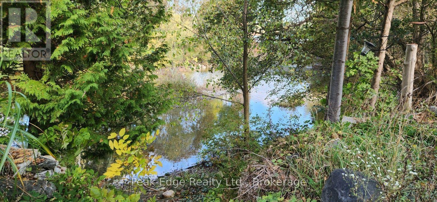 20 & 22 2nd Street Property Photo 7