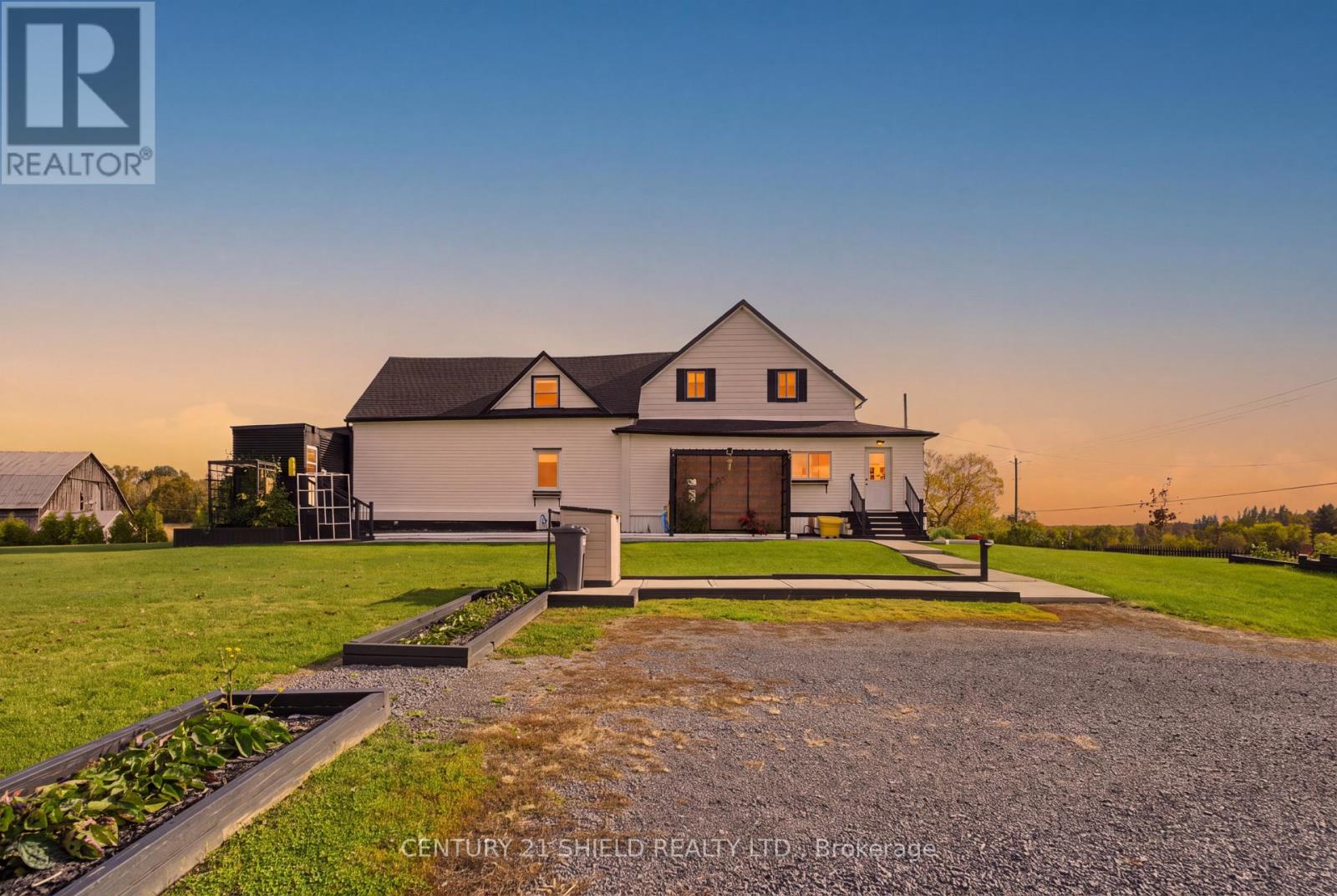18753 County Rd 19 Road Property Photo 4