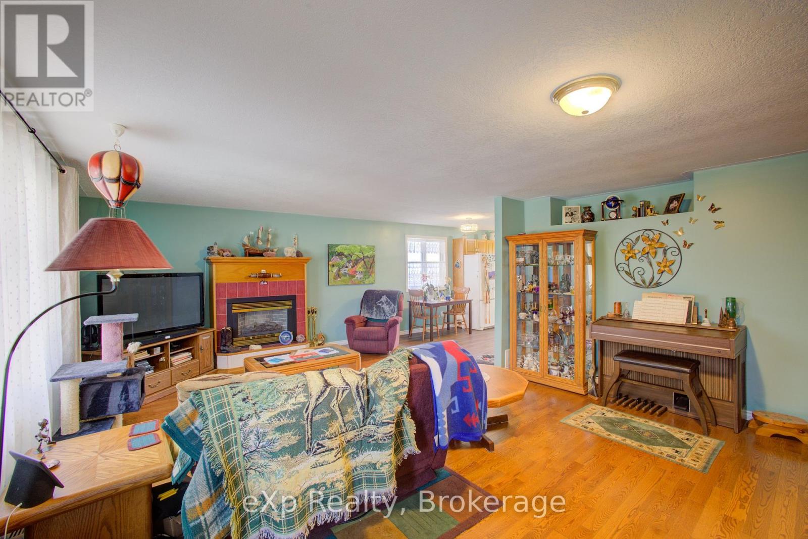 685 Reserve Avenue S Property Photo 5