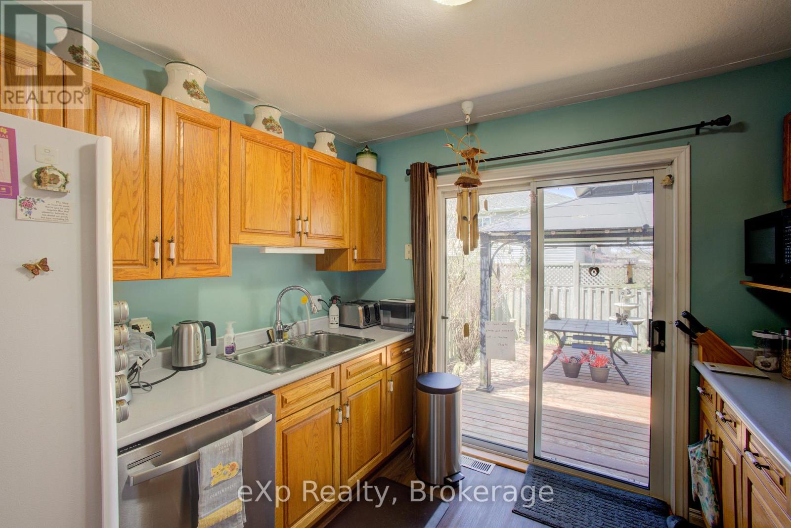 685 Reserve Avenue S Property Photo 11