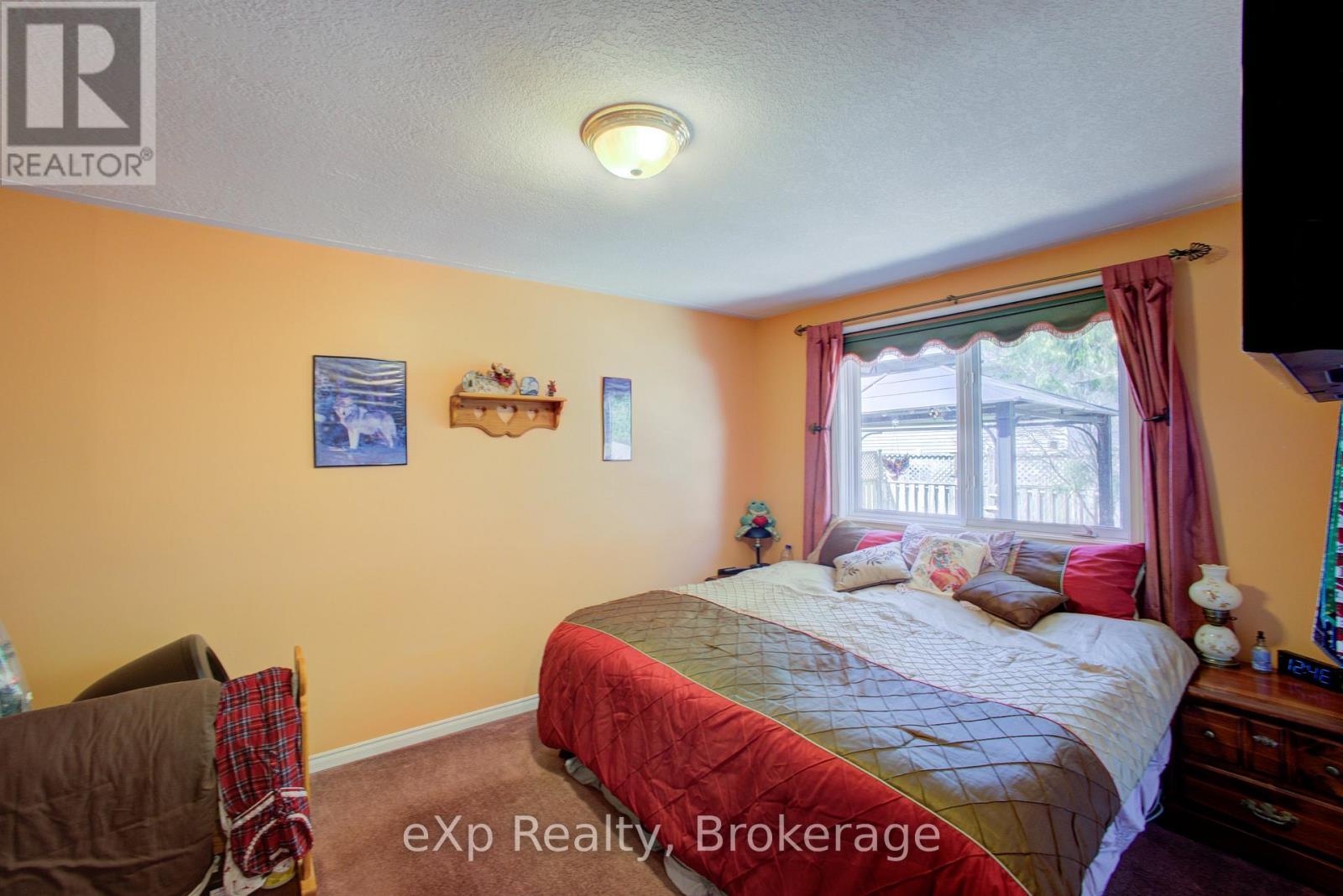 685 Reserve Avenue S Property Photo 14