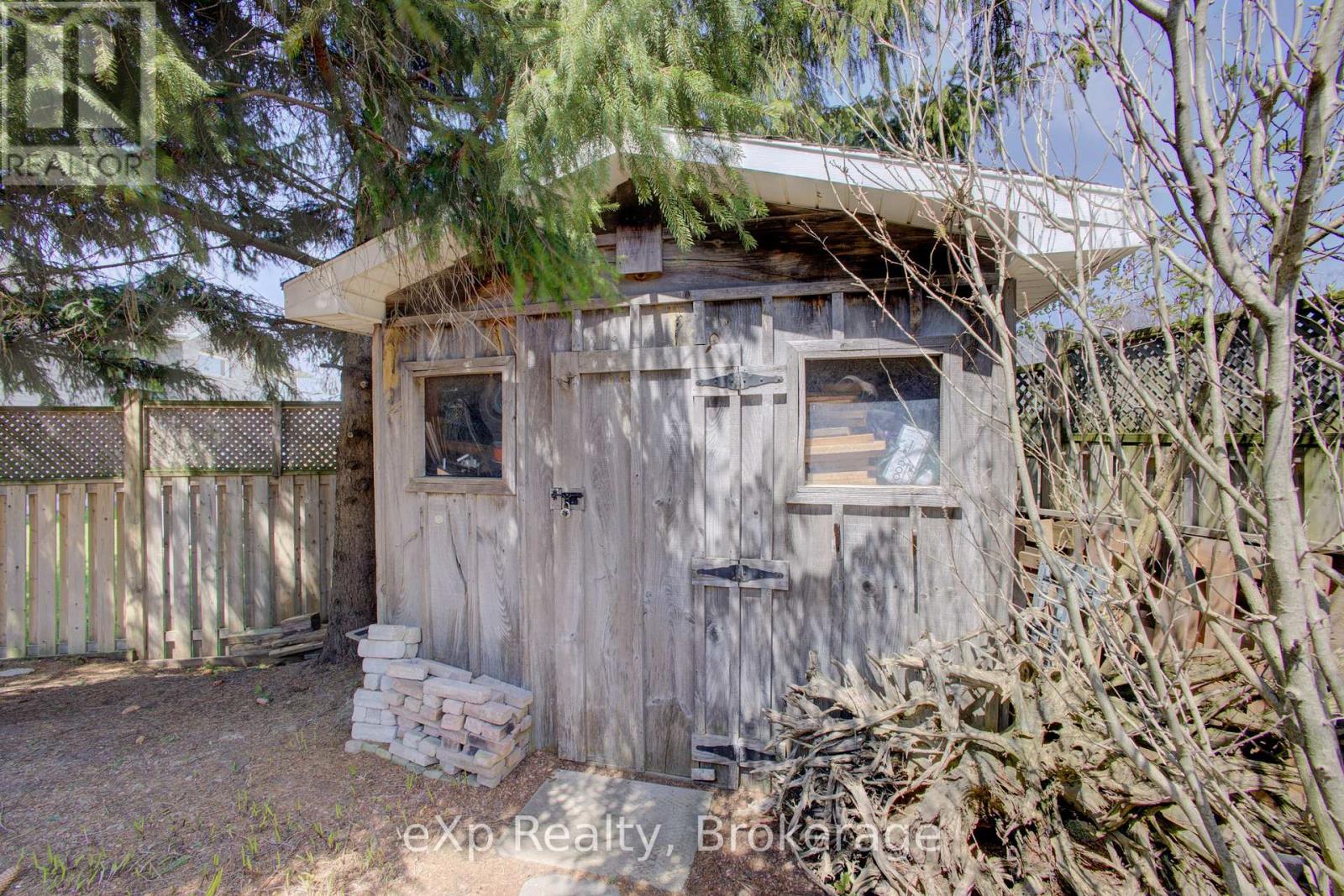 685 Reserve Avenue S Property Photo 25
