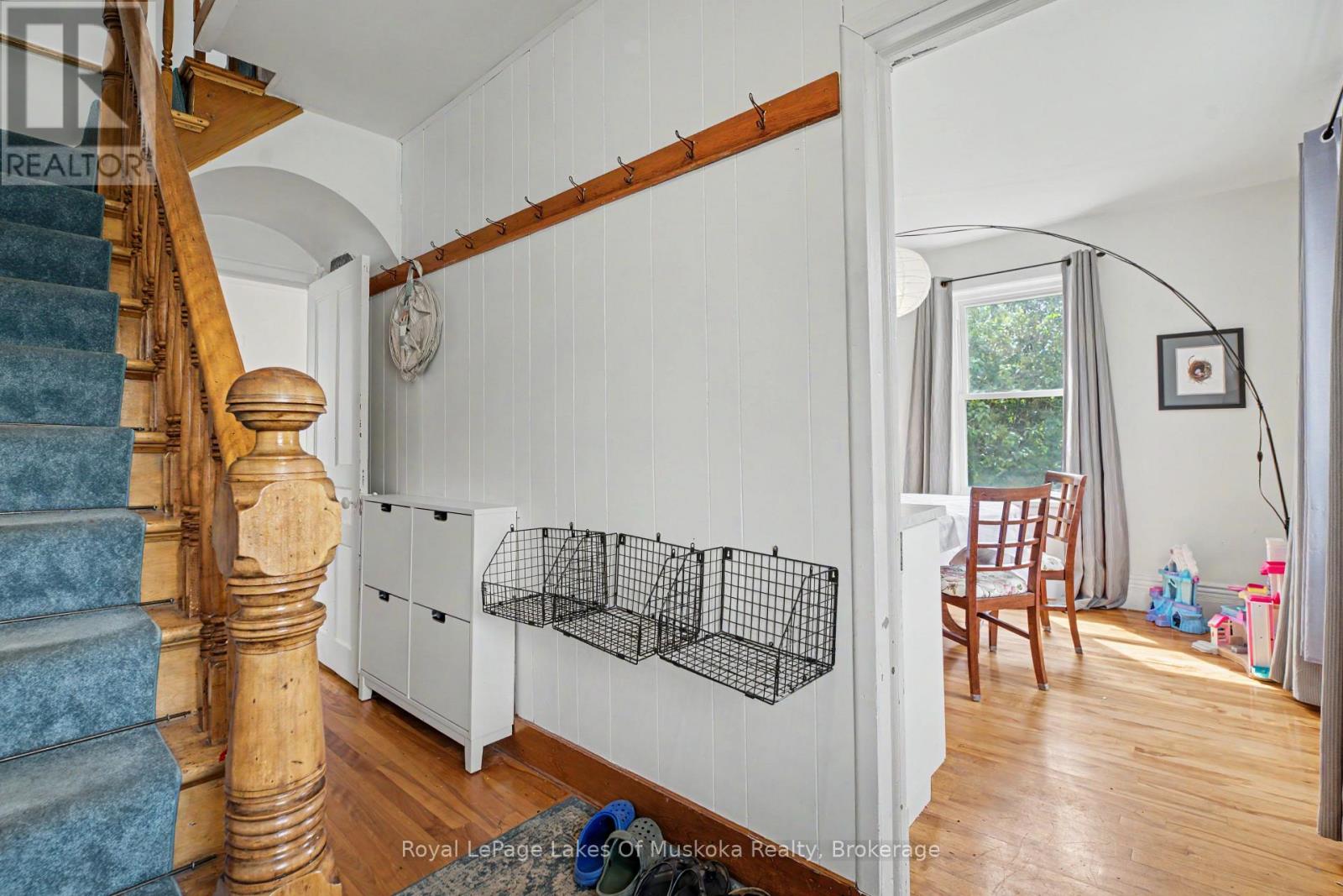 152 Main Street Property Photo 4