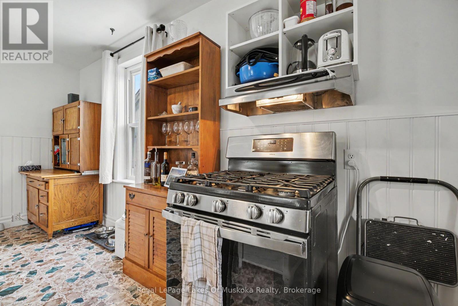 152 Main Street Property Photo 17