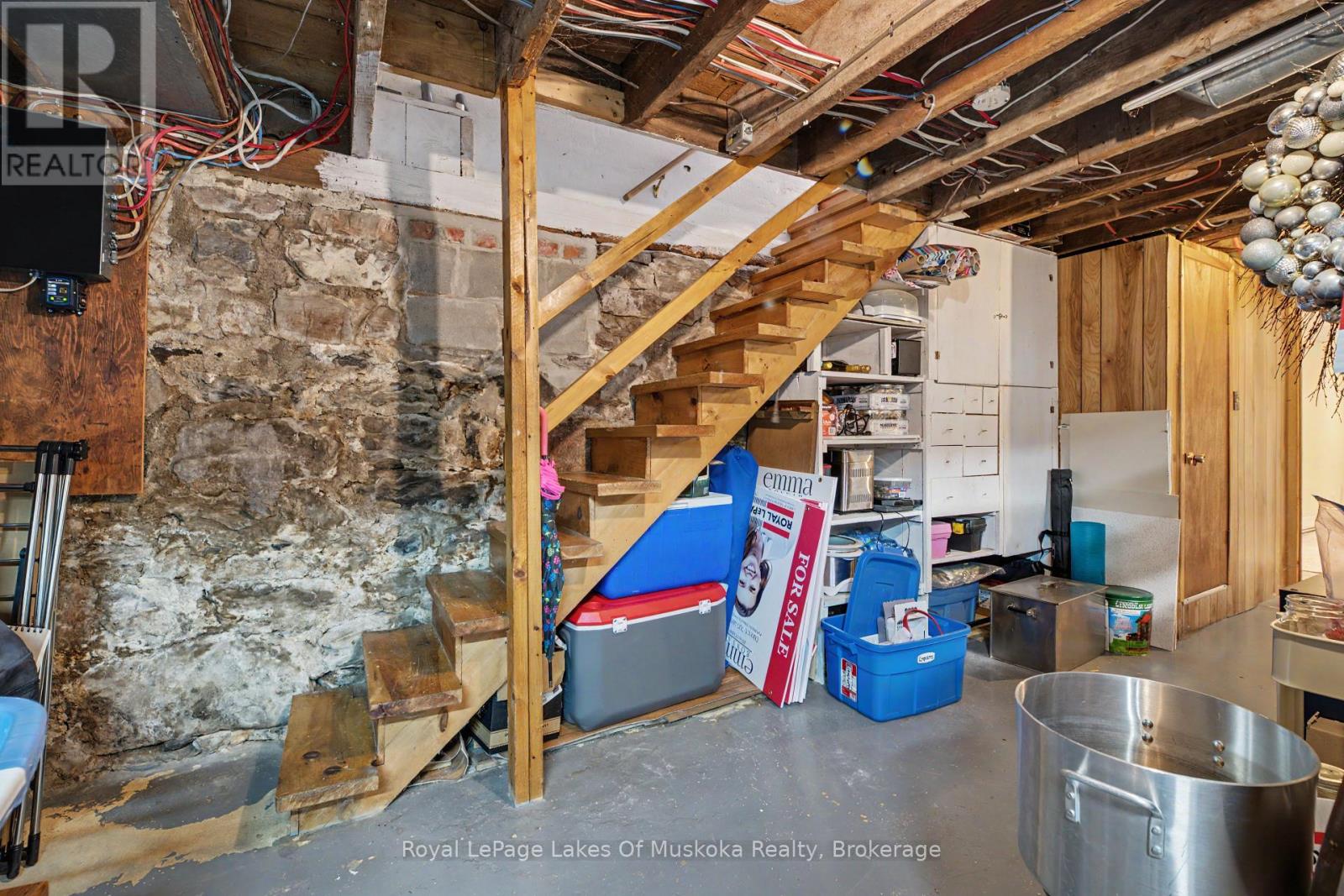 152 Main Street Property Photo 33