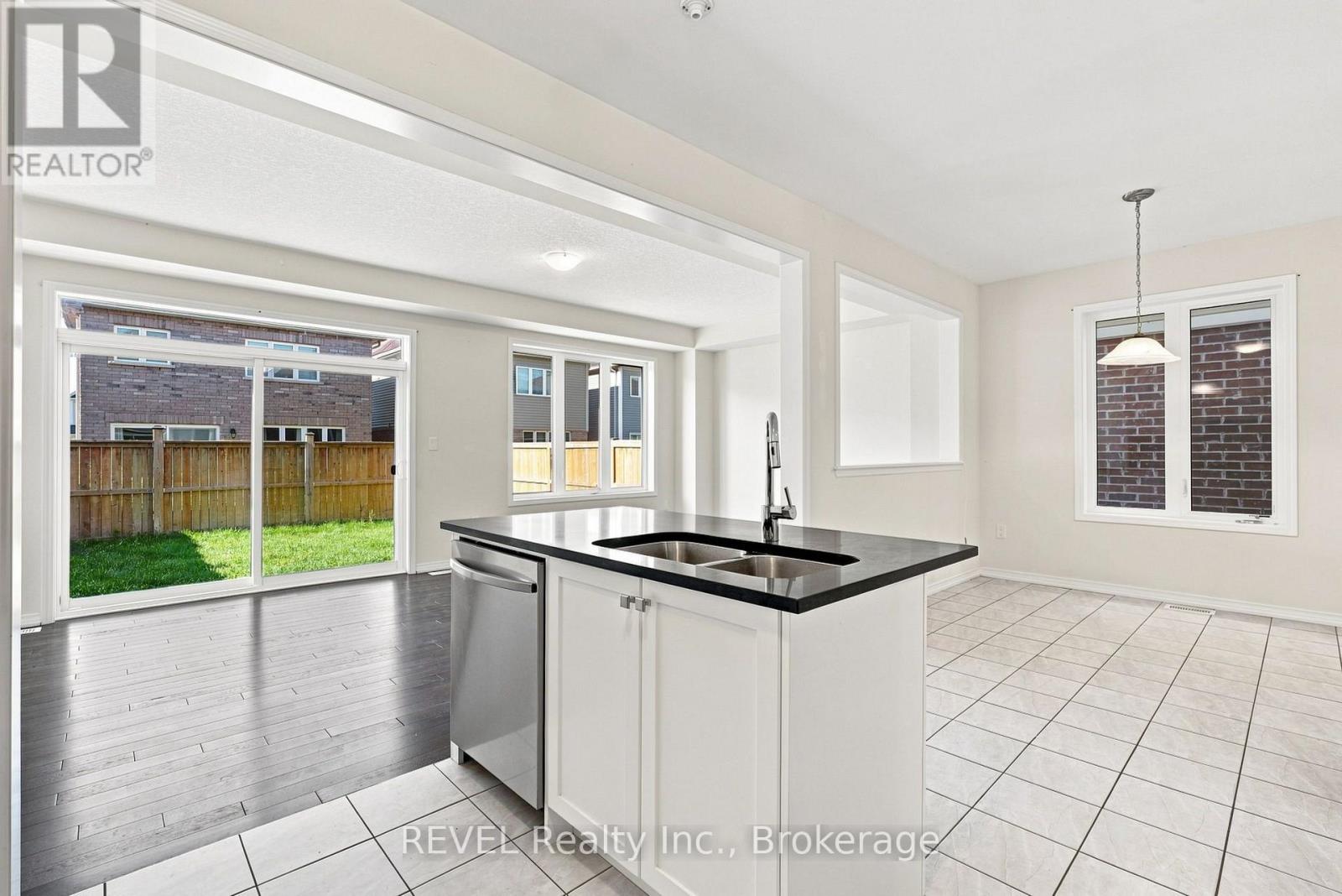 59 Alexandra Drive Property Photo 14