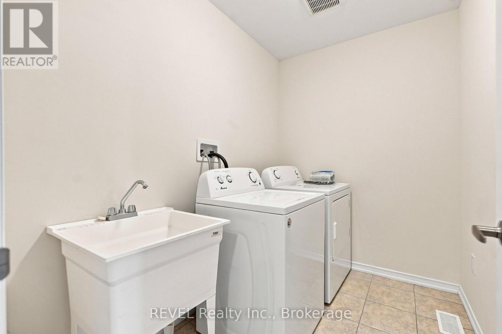 59 Alexandra Drive Property Photo 27