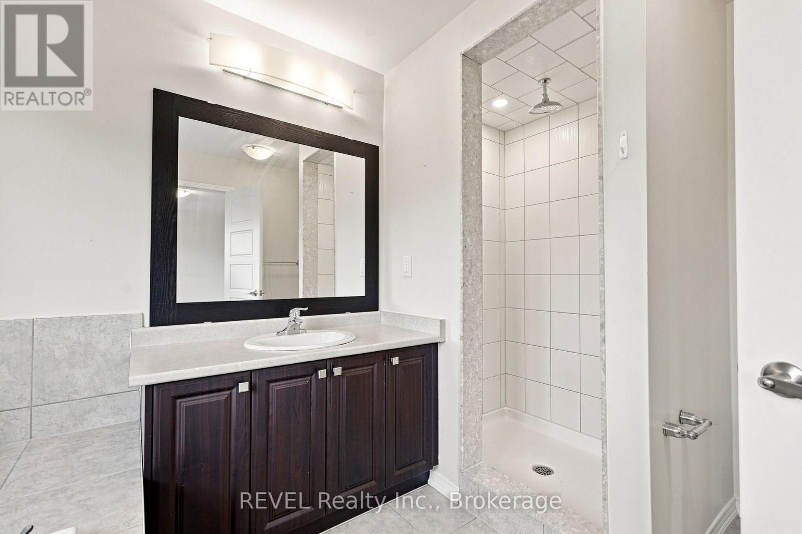 59 Alexandra Drive Property Photo 34
