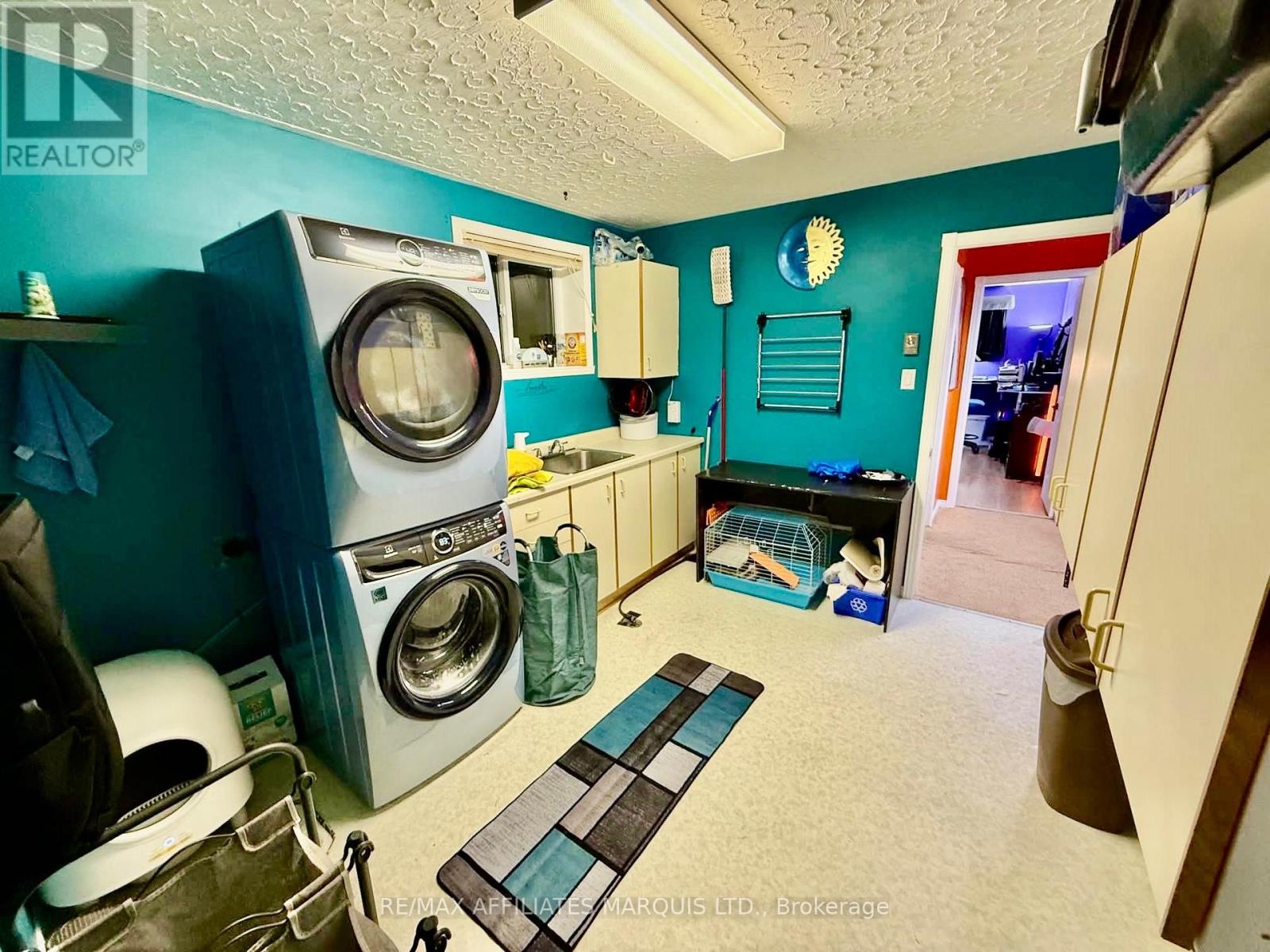 112 Twelfth Street E Property Photo 7