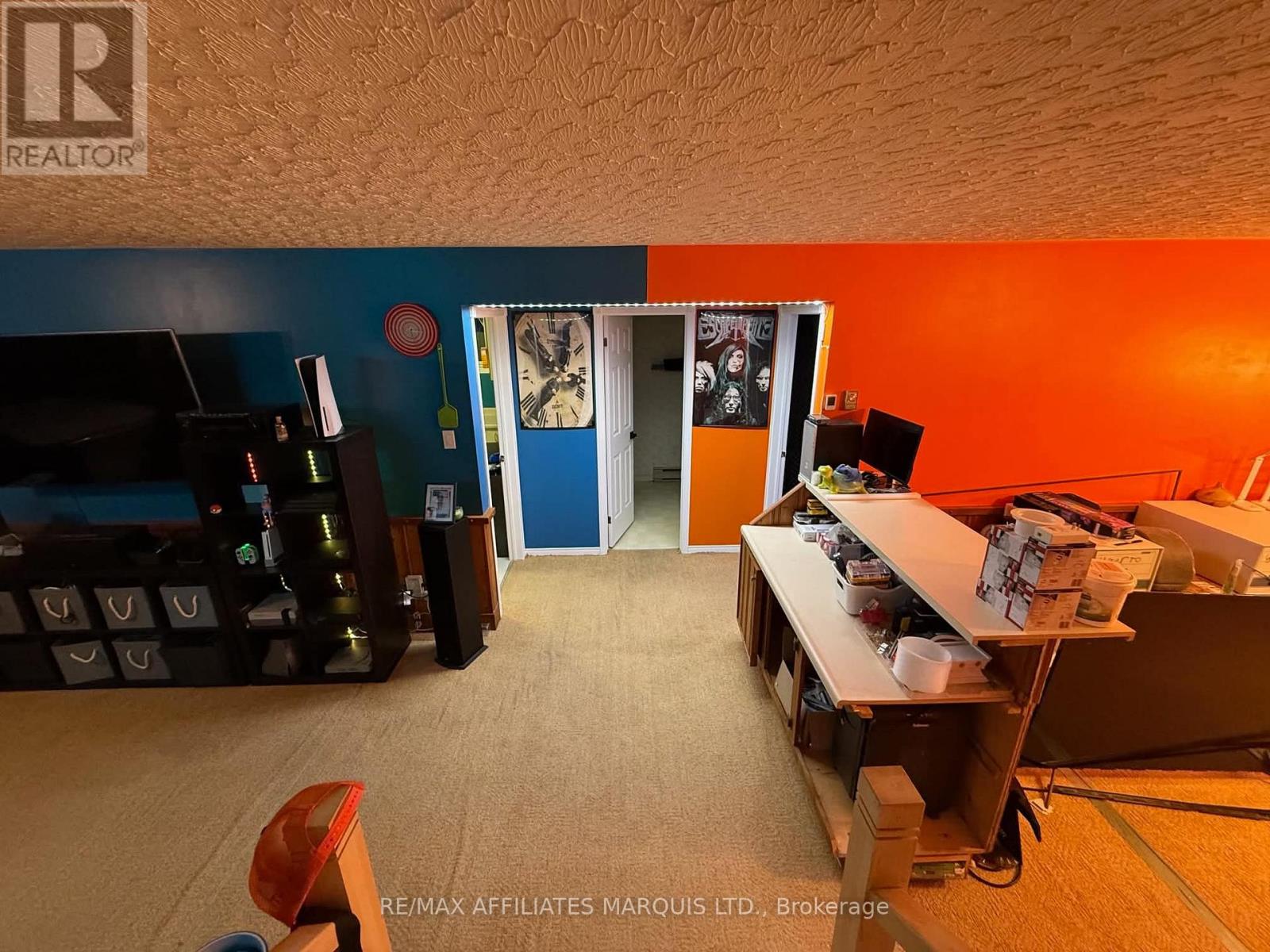 112 Twelfth Street E Property Photo 10
