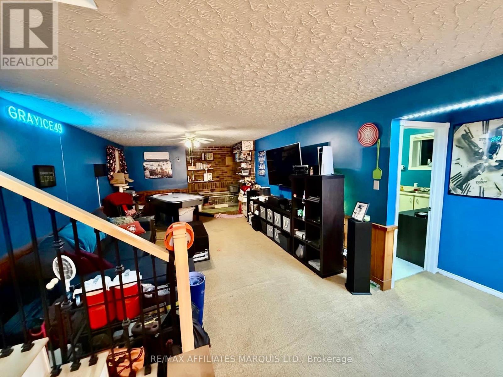 112 Twelfth Street E Property Photo 11