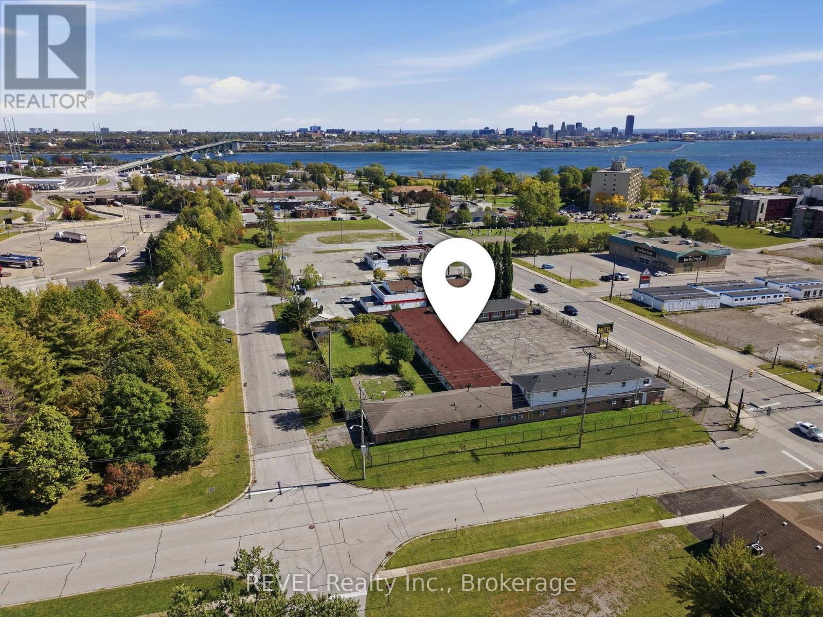 215 Garrison Road Property Photo 4