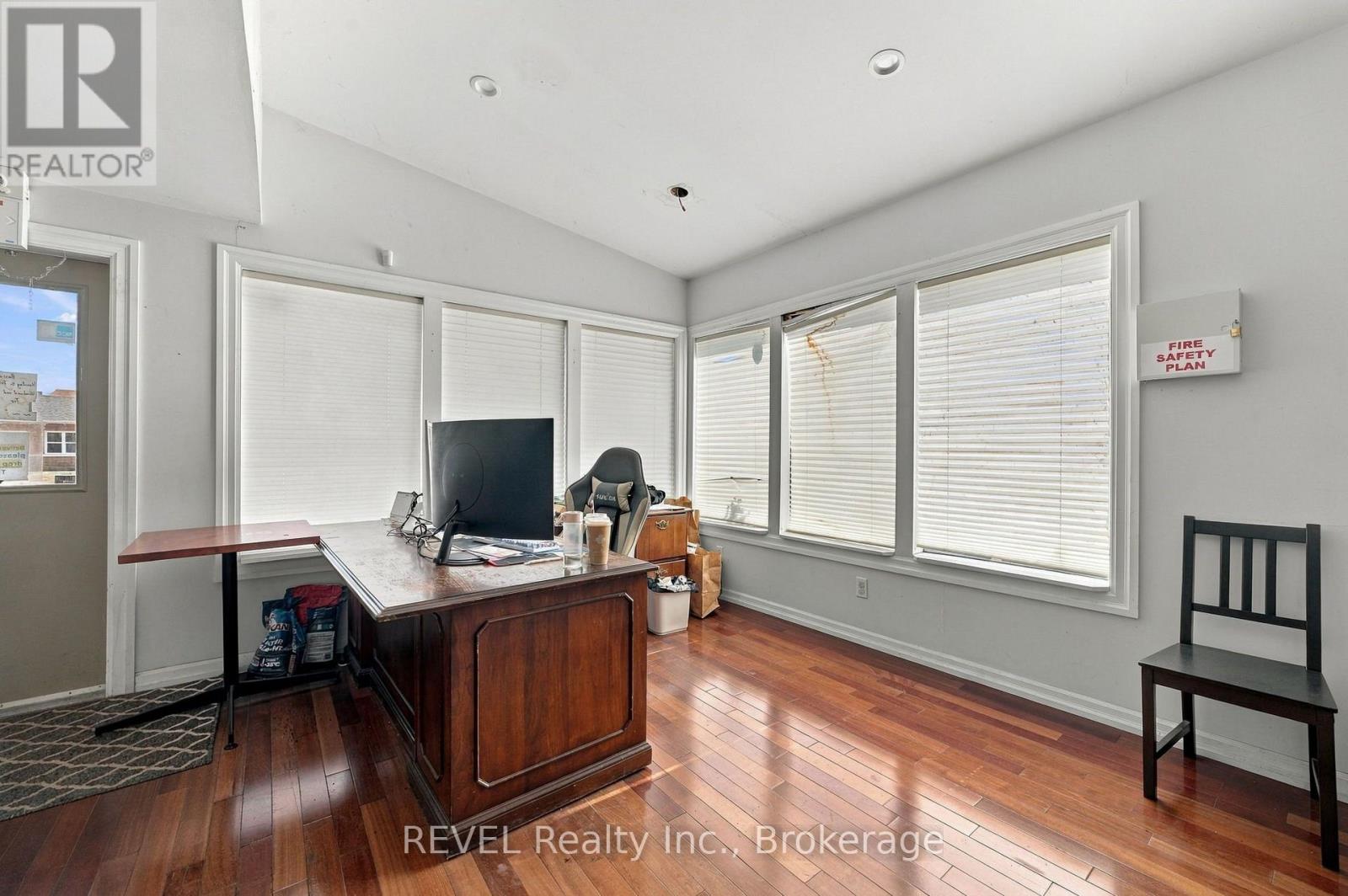 215 Garrison Road Property Photo 10