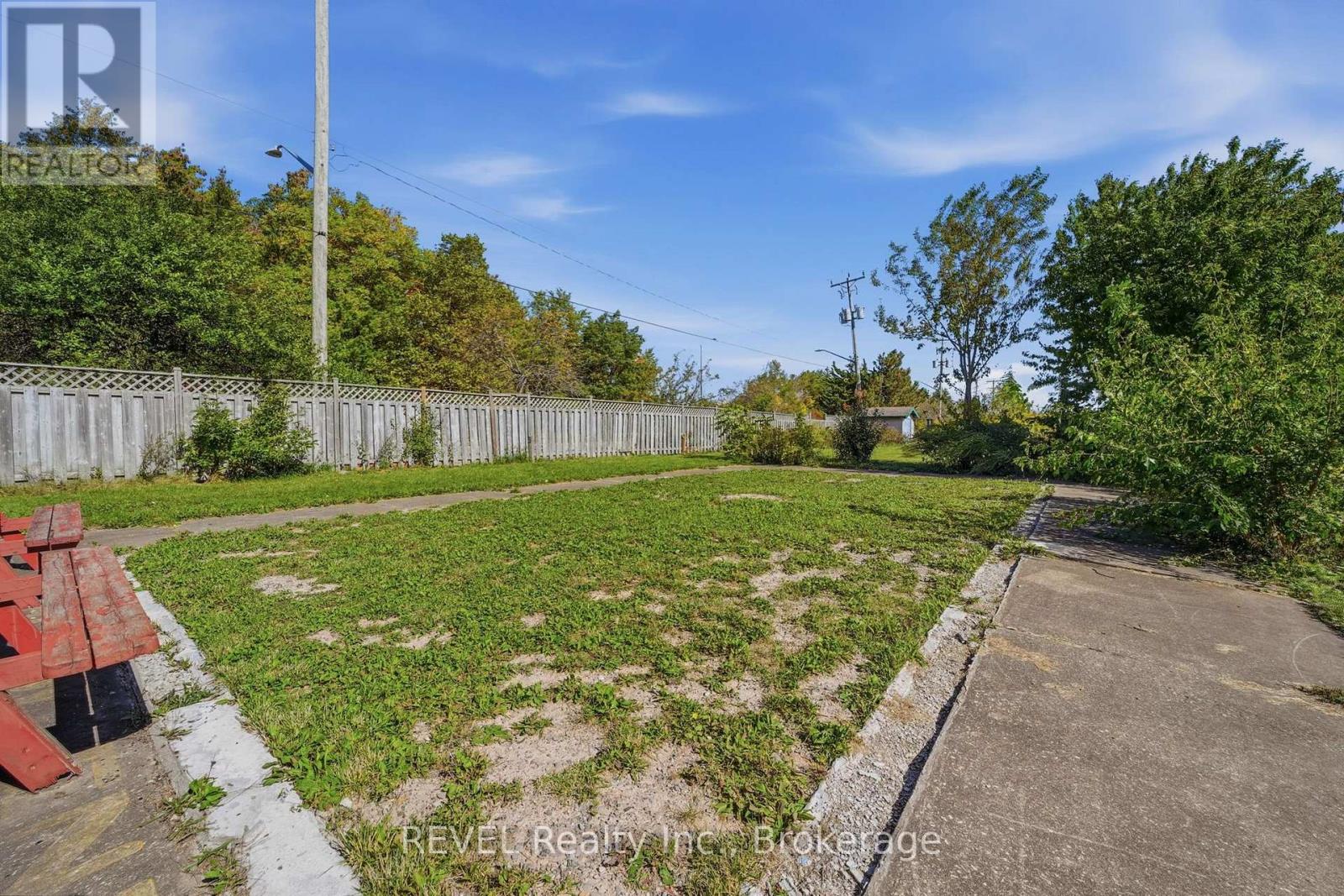 215 Garrison Road Property Photo 30