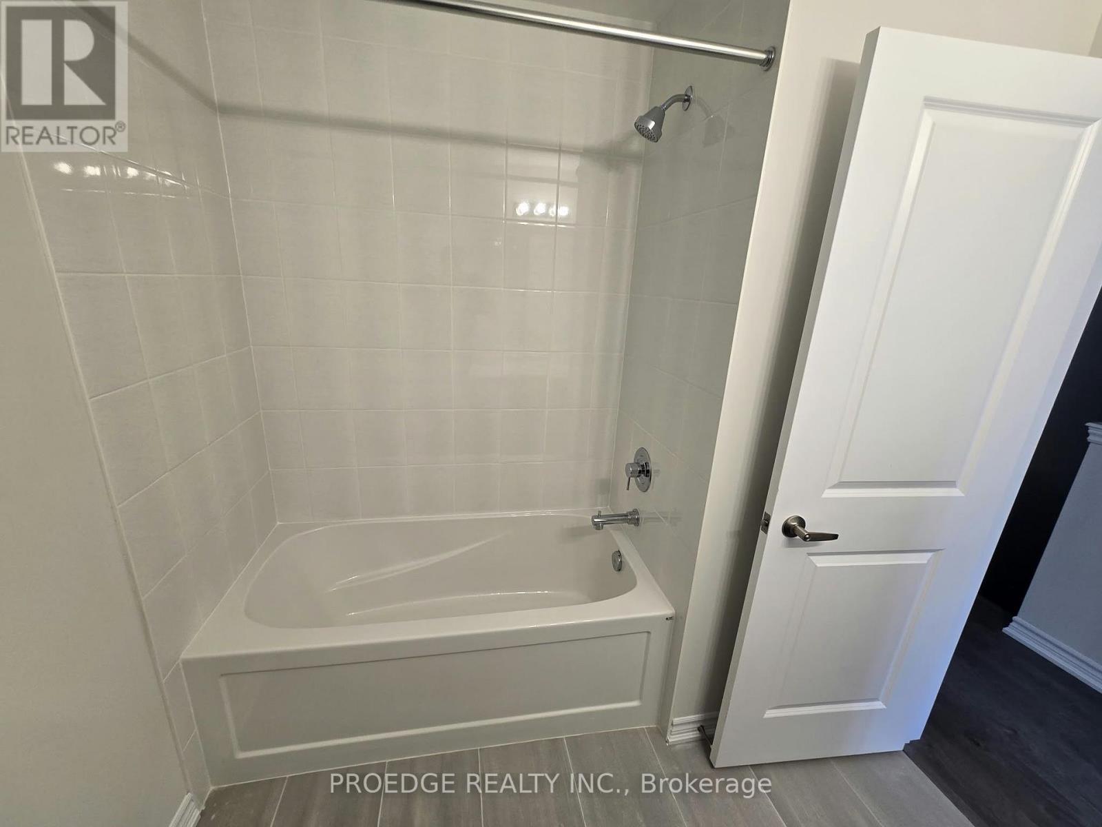 138 Periwinkle Crescent Property Photo 15