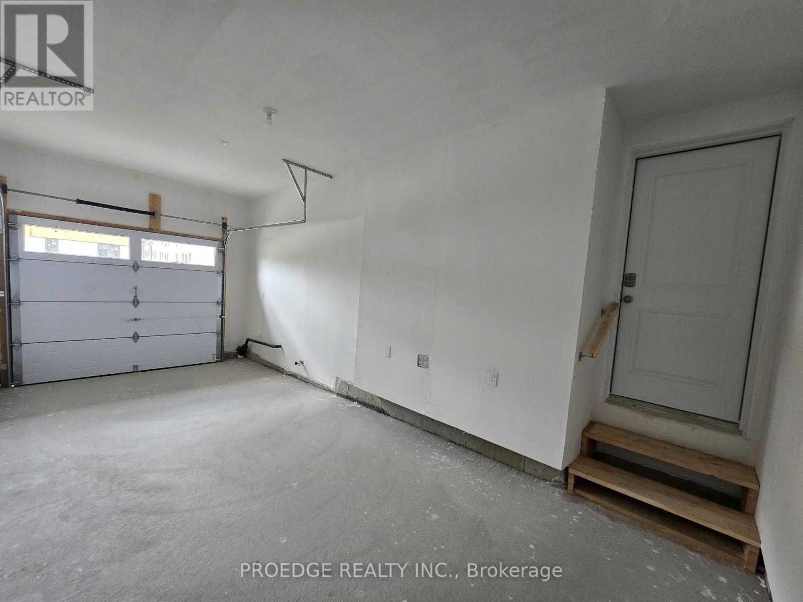 138 Periwinkle Crescent Property Photo 16