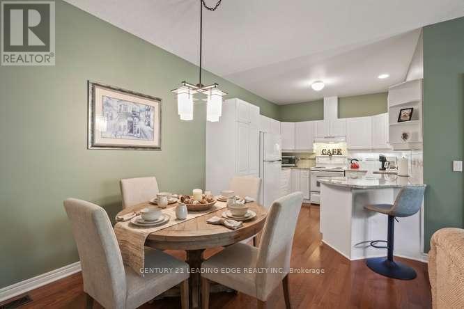 28 - 1574 Richmond Street Property Photo 21
