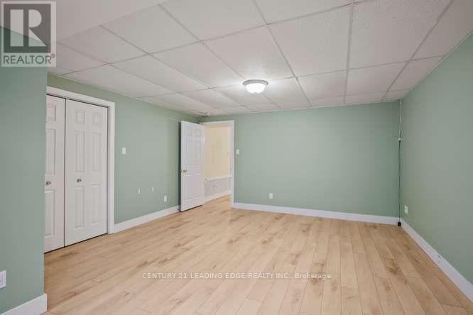 28 - 1574 Richmond Street Property Photo 34