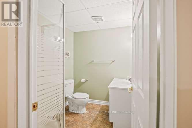 28 - 1574 Richmond Street Property Photo 39