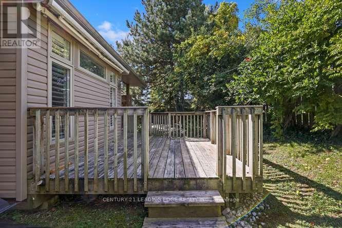 28 - 1574 Richmond Street Property Photo 49