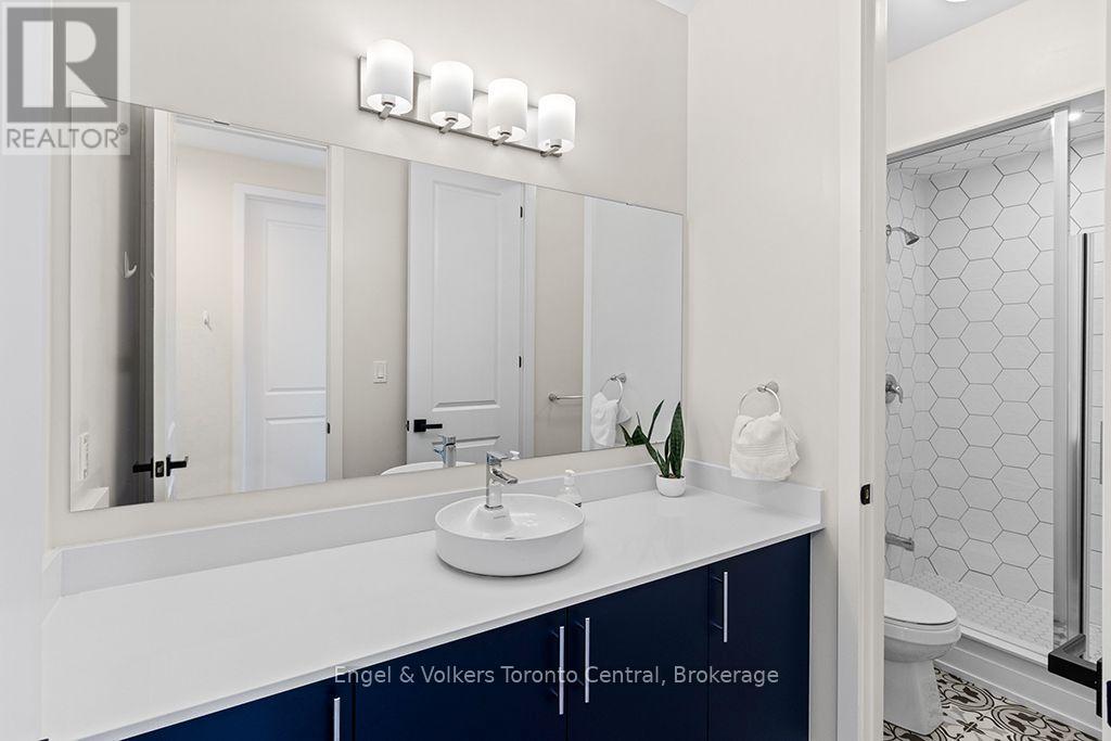 125 Stoneleigh Drive Property Photo 32
