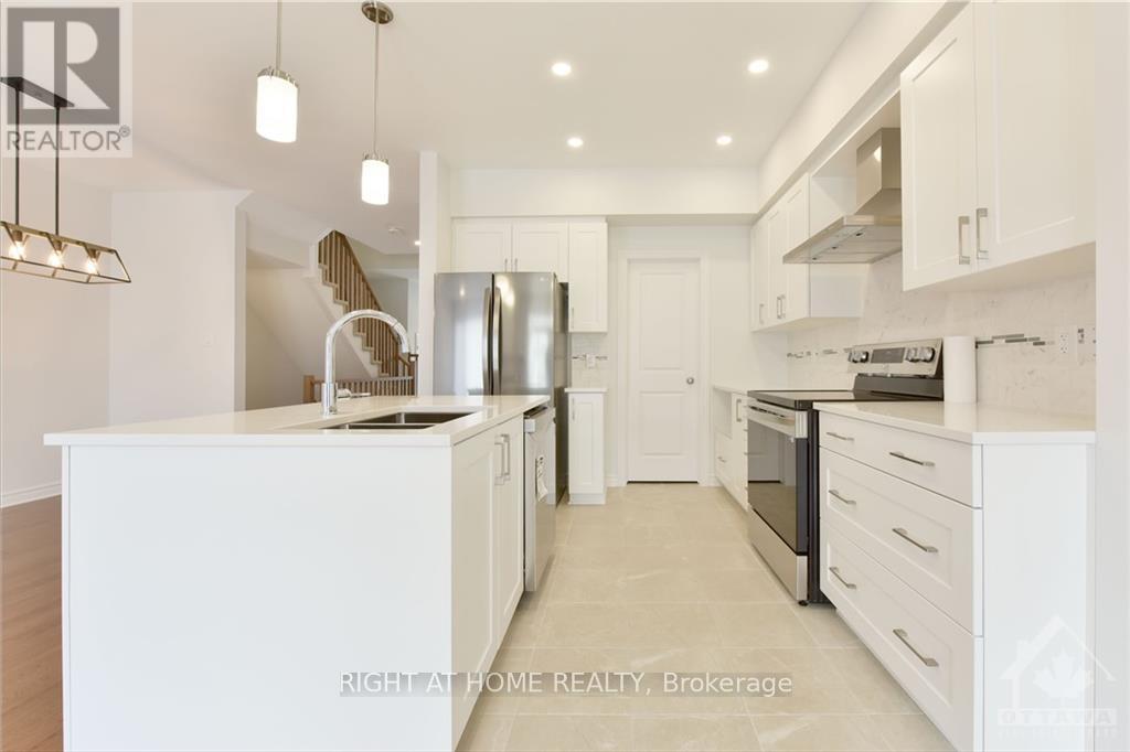 1007 Eider Street Property Photo 6