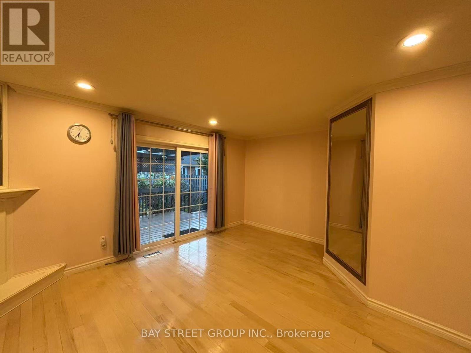 18 - 20 Meadowlands Boulevard Property Photo 3
