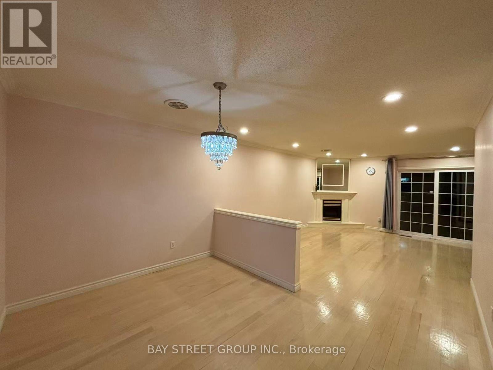 18 - 20 Meadowlands Boulevard Property Photo 5