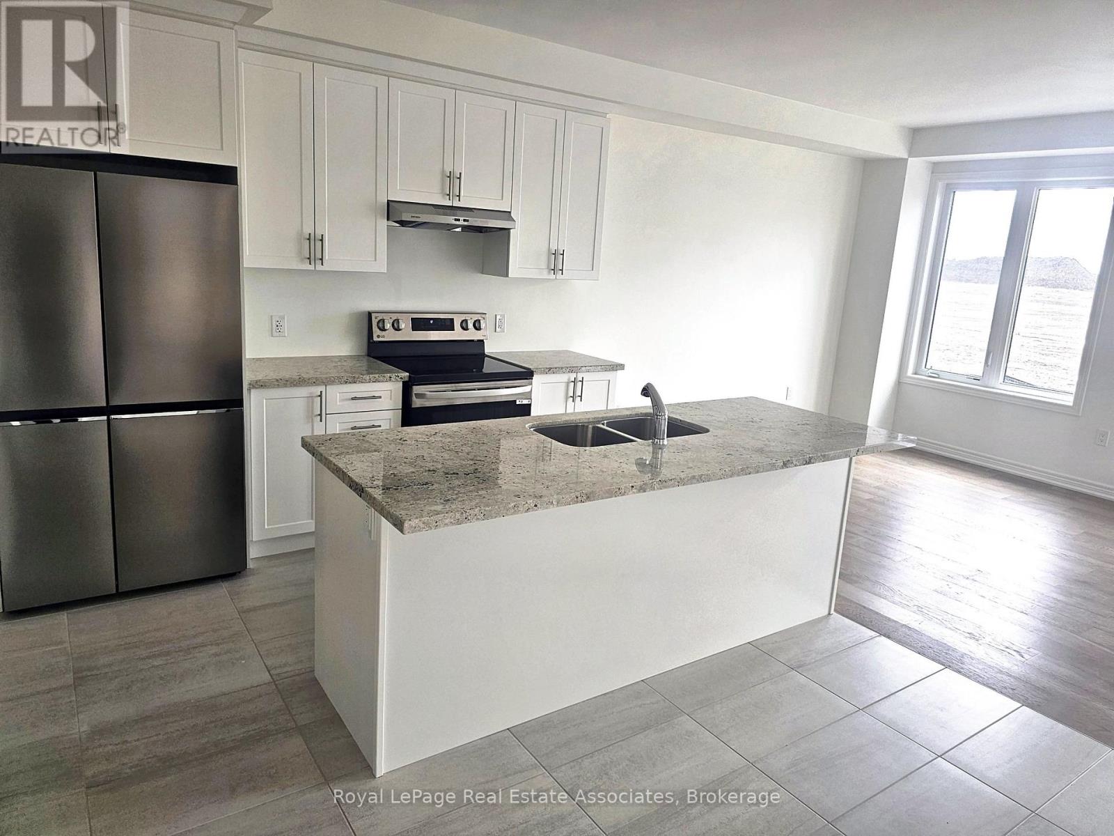 75 Picardy Drive Property Photo 3