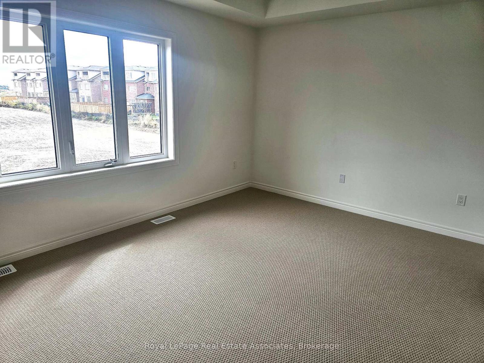 75 Picardy Drive Property Photo 10