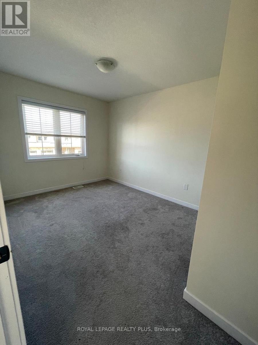 12 Pagebrook Crescent Property Photo 13