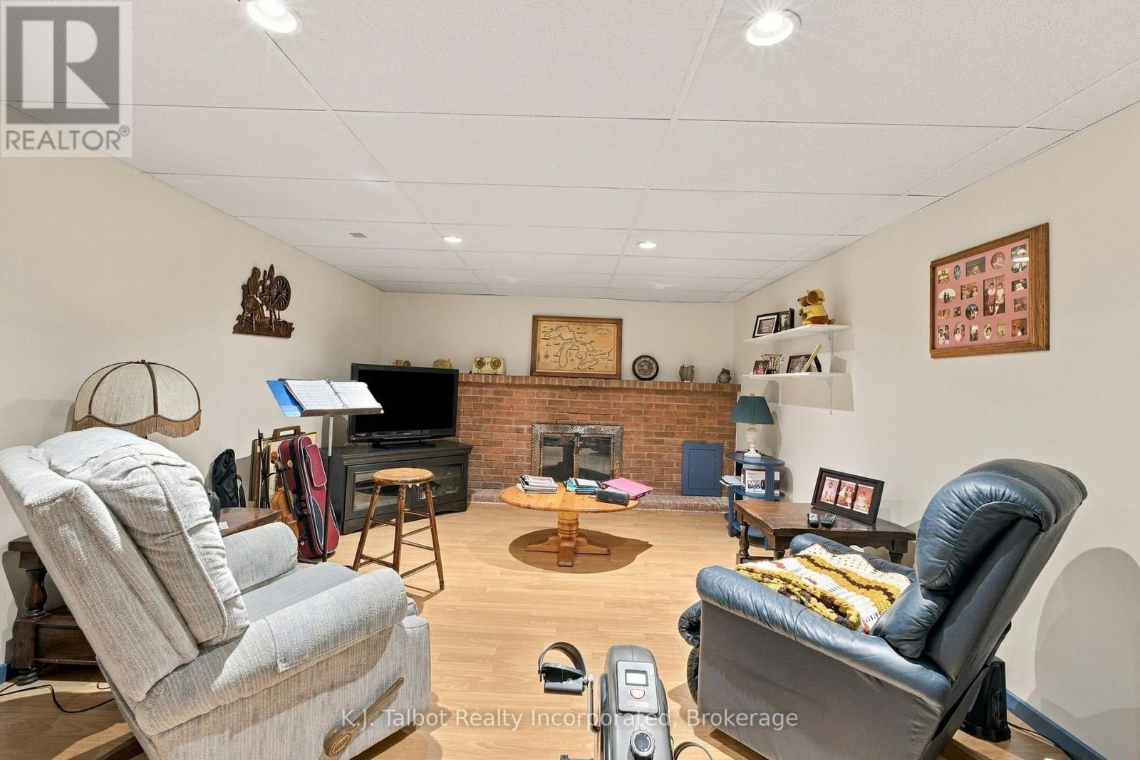 33696 Black's Point Road Property Photo 31