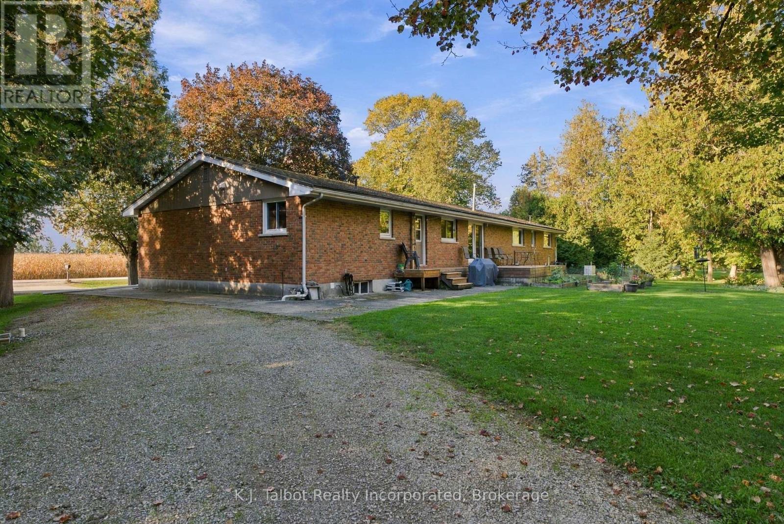 33696 Black's Point Road Property Photo 34