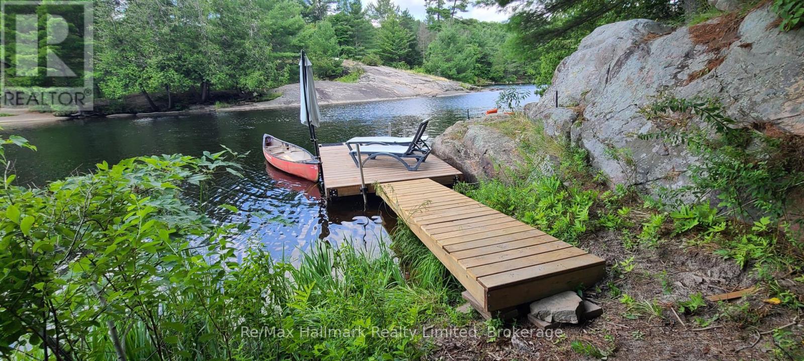140 Woodward Street Property Photo 6